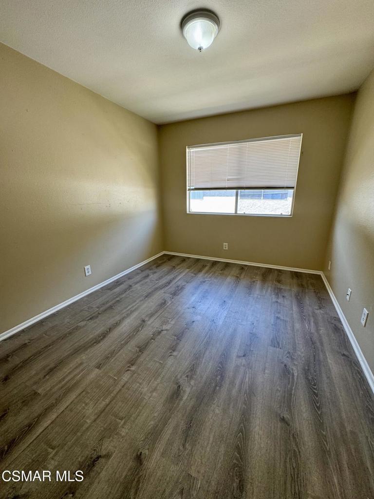 McKeon (V.D.M.)-221 - 1001582 - Residential