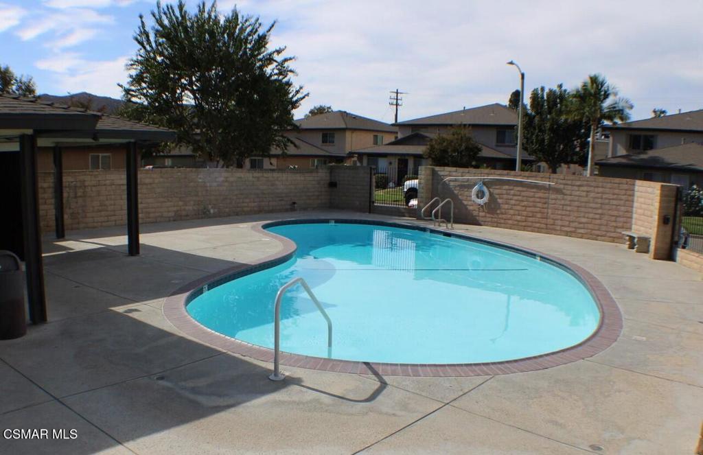 McKeon (V.D.M.)-221 - 1001582 - Residential