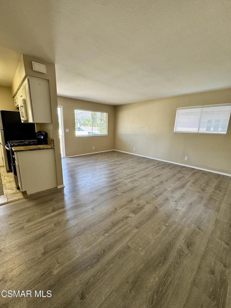 McKeon (V.D.M.)-221 - 1001582 - Residential