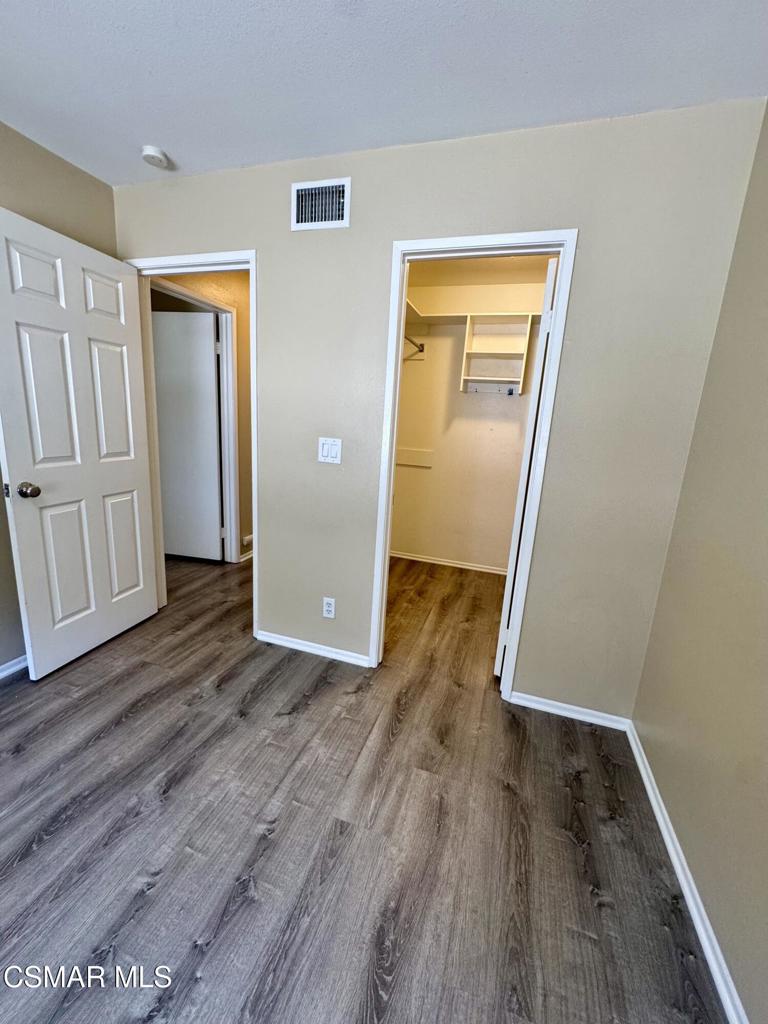 McKeon (V.D.M.)-221 - 1001582 - Residential