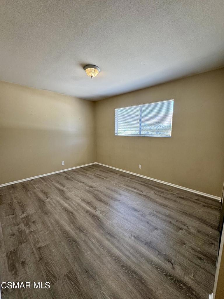 McKeon (V.D.M.)-221 - 1001582 - Residential
