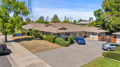 Photo of 106 Verde Court, Los Gatos, CA 95032 (MLS # ML82047590)