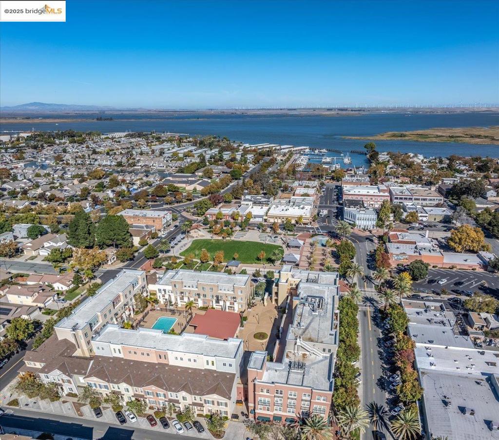 OLD PITTSBURG - Residential