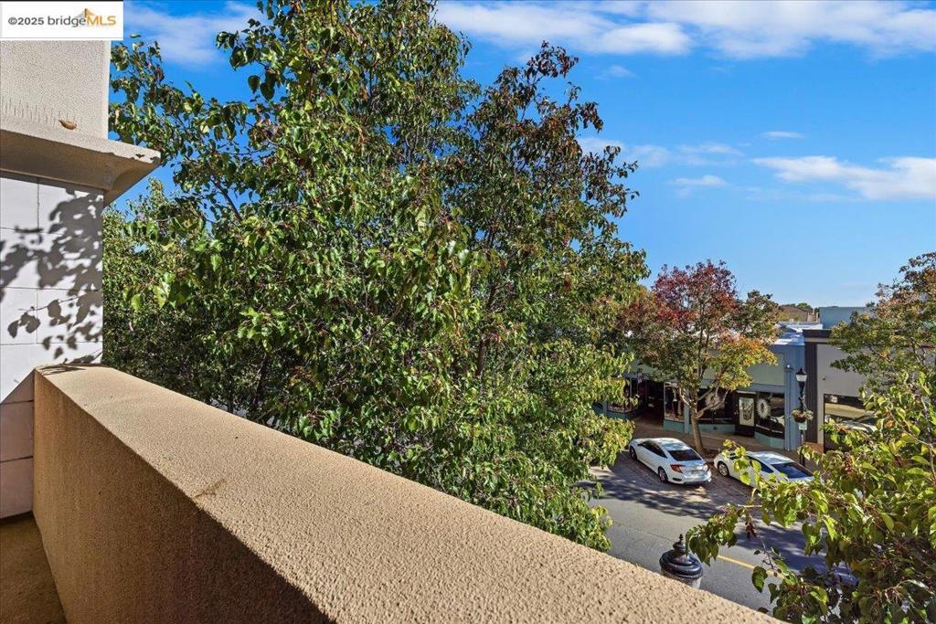 OLD PITTSBURG - Residential