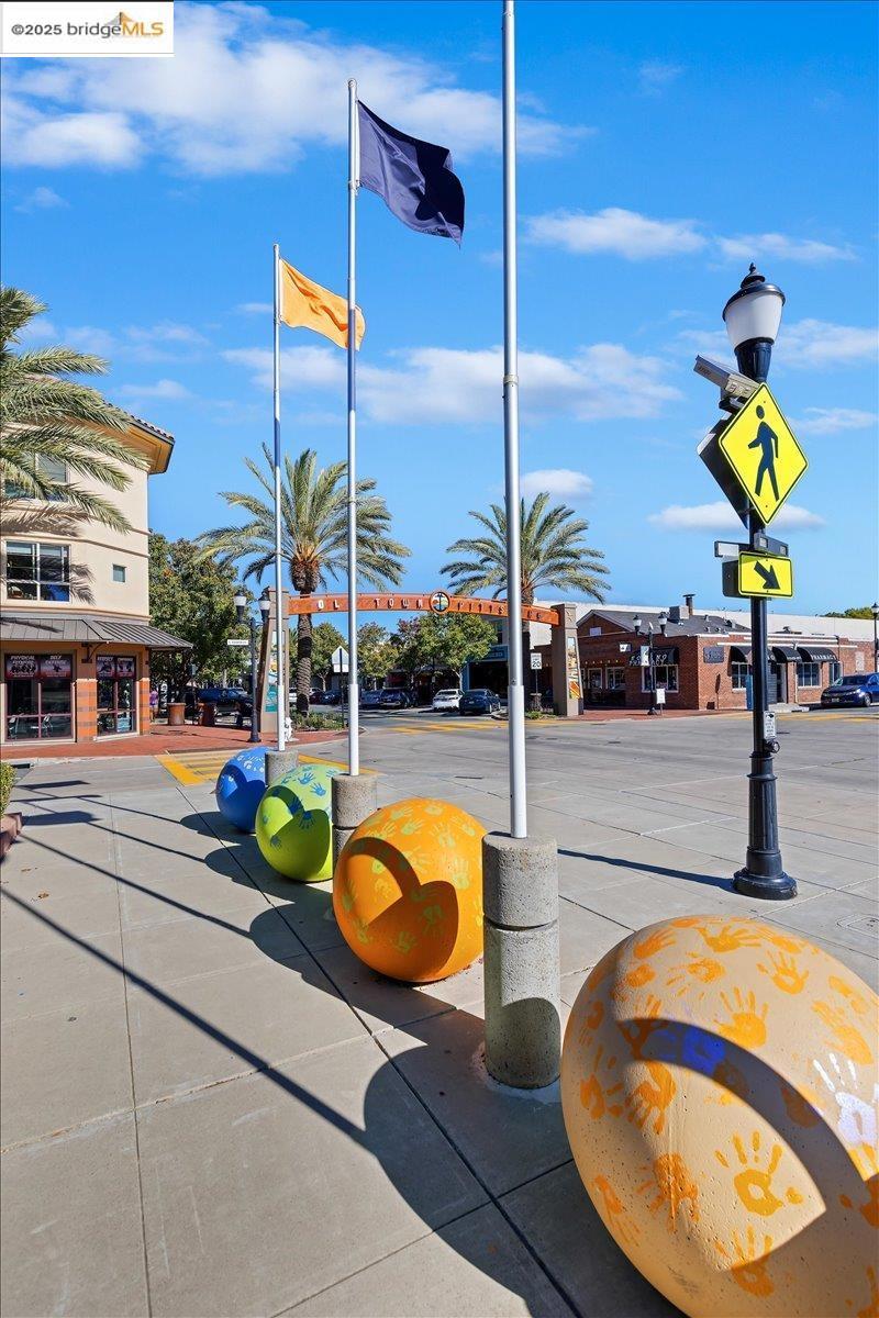 OLD PITTSBURG - Residential