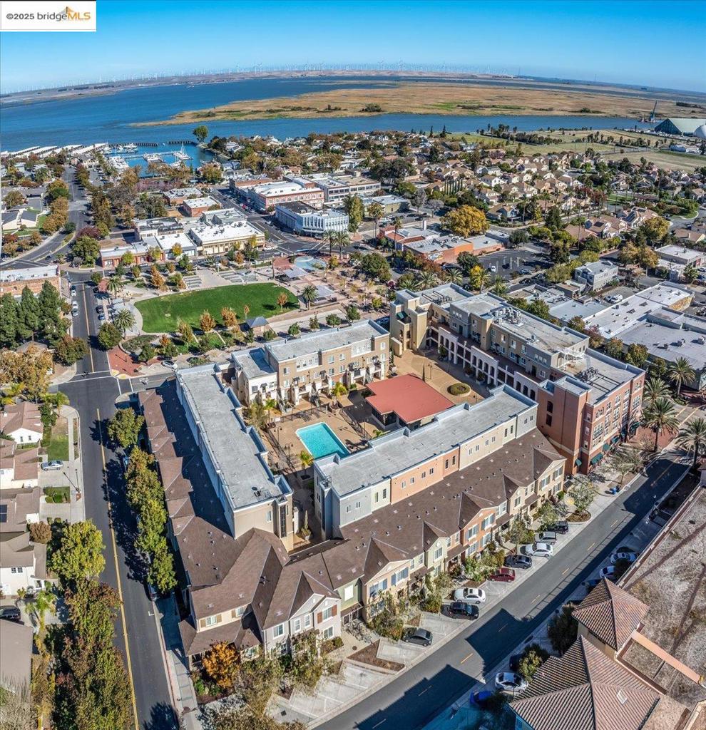 OLD PITTSBURG - Residential