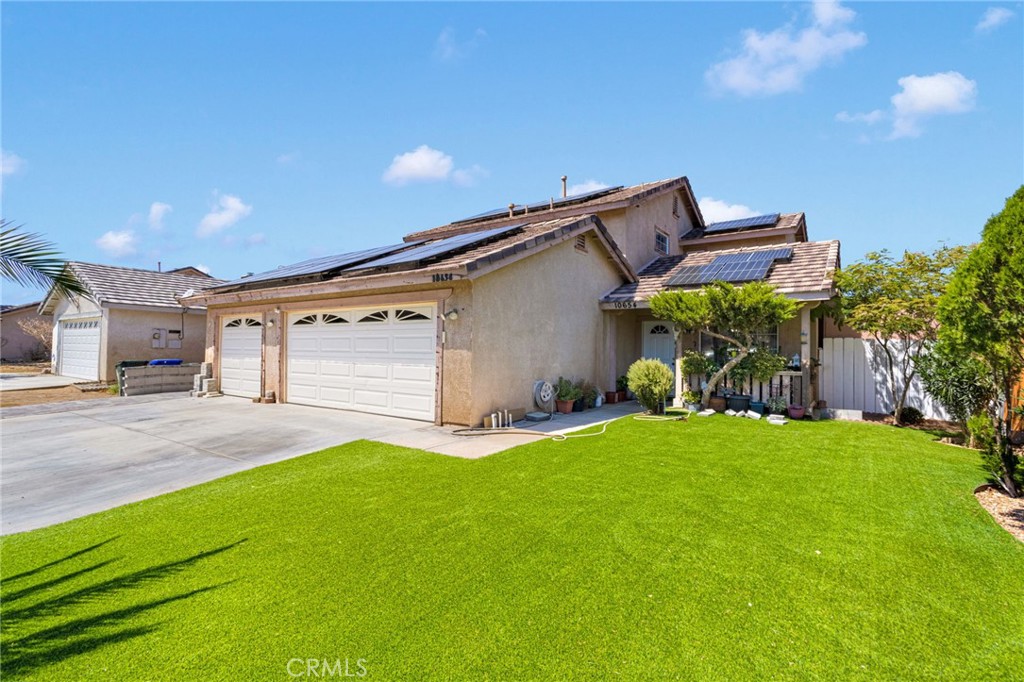 Great property in a cul-de-sac add a lot of appeal for privacy and reduced traffic. Having artificial turf and fruit trees is a nice touch-low maintenance, but still beautiful and functional. The kitchen with white quartzite counters and plenty of cabinet space would definitely be a draw for anyone who loves to cook or entertain.
home has 4 bedrooms not the 5 that it shows on records