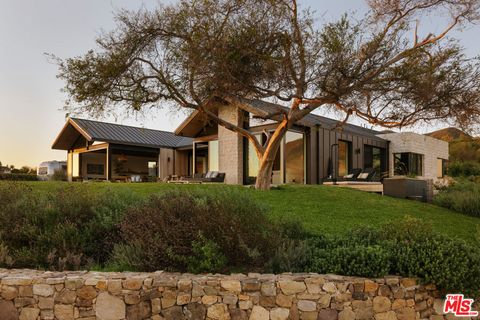 Photo of 5792 Calpine Drive, Malibu, CA 90265 (MLS # 26645605)