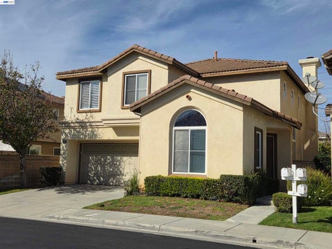 Photo of 132 Citrine Ct CT, Gardena, CA 90248 (MLS # 41152056)