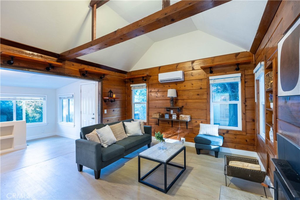 Crestline (CRES) - Residential