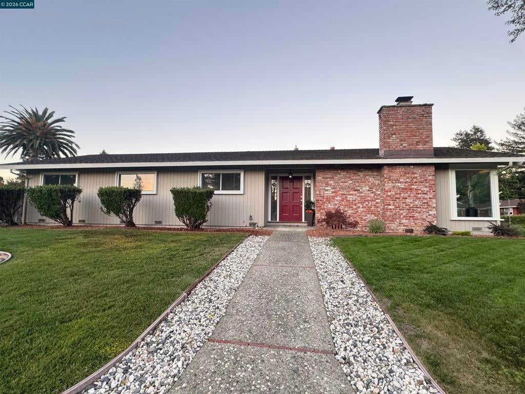 423 Deerfield Dr DR, Moraga CA 94556
