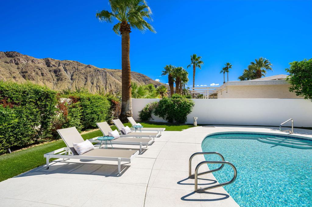 Indian Canyons - Residential