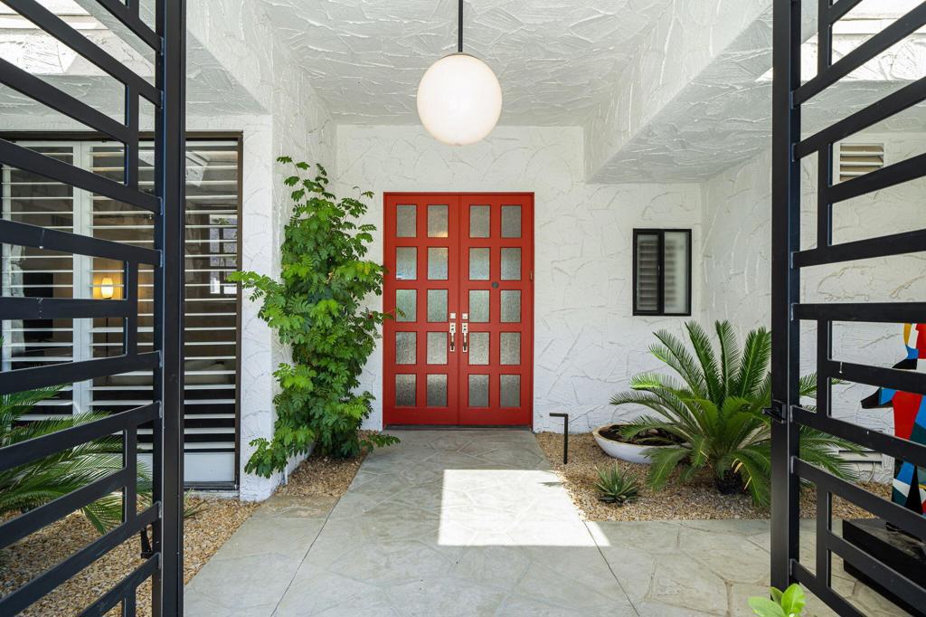 Indian Canyons - Residential