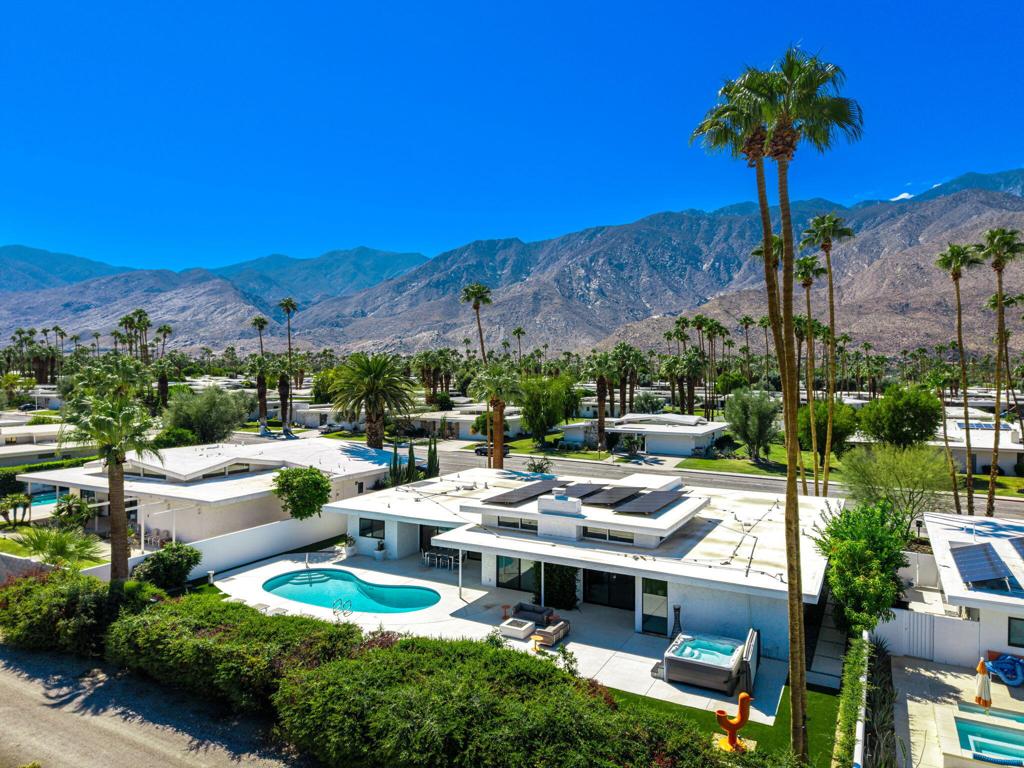 Indian Canyons - Residential