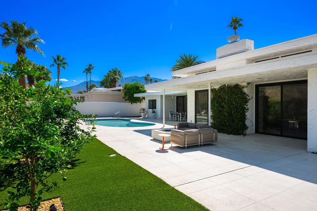Indian Canyons - Residential
