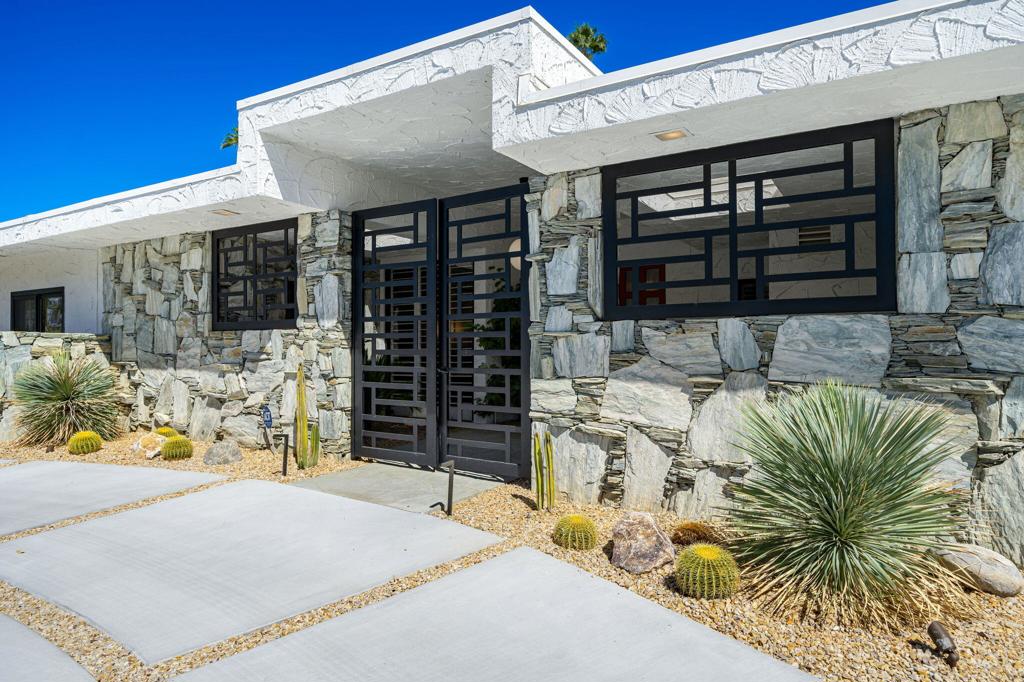 Indian Canyons - Residential