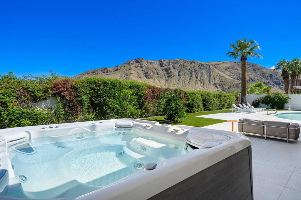 Indian Canyons - Residential