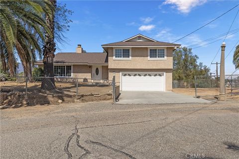 Photo of 29541 Nichols Street, Lake Elsinore, CA 92530 (MLS # SW26099029)