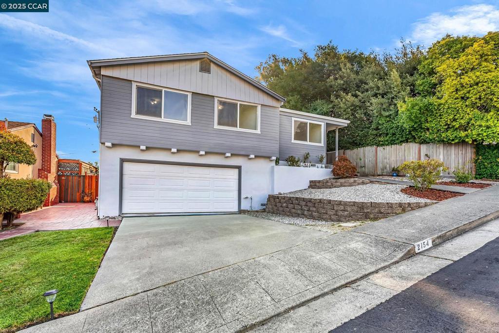 Located on a scenic hill in a quiet cul-de-sac, 2154 Pyramid Dr. offers 3 bedrooms, 2 baths, and 1,542 square feet of comfortable living space on a generous 5,400 square foot lot. This mid-century rancher blends classic charm with exciting potential to personalize and modernize. Enjoy peaceful mornings with sweeping views, unwind in the spacious backyard, or reimagine the interior to create your dream home. Don’t miss this opportunity in a desirable location! Schedule and come tour today!!