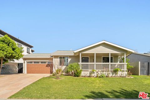 8912 yorktown avenue los angeles ca 90045