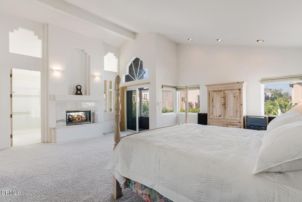Oxnard, California, 93035, United States, 3 Bedrooms Bedrooms, ,4 BathroomsBathrooms,Residential,Active,2035557