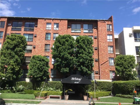 Photo of 1440 VETERAN AVENUE AVE #322, Los Angeles, CA 90024 (MLS # SB26172482)