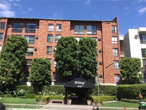 Photo of 1440 VETERAN AVENUE AVE #322, Los Angeles, CA 90024 (MLS # SB26172482)