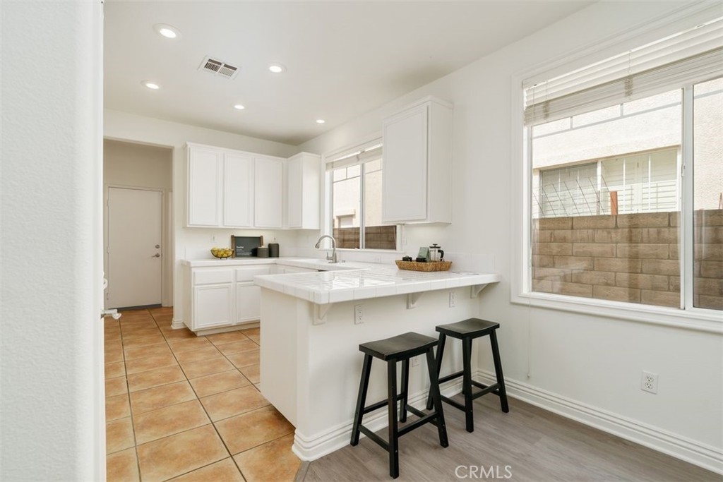 Laural Wood (Long Canyon) (448) - Residential Lease