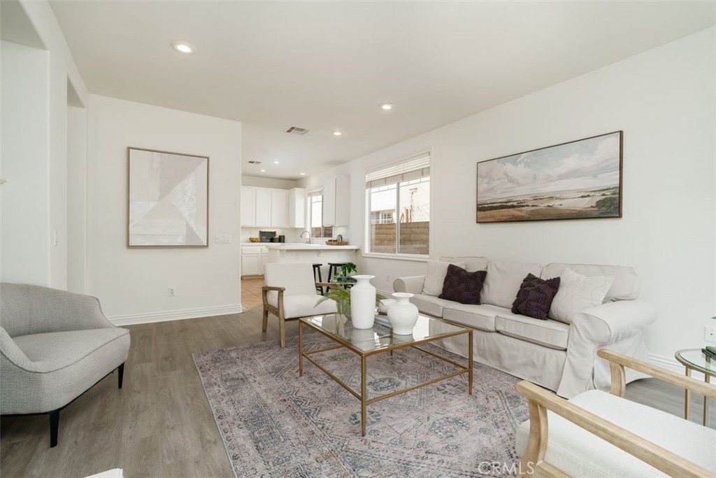 Laural Wood (Long Canyon) (448) - Residential Lease