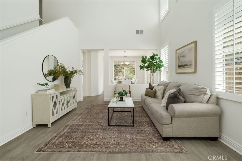 Laural Wood (Long Canyon) (448) - Residential Lease
