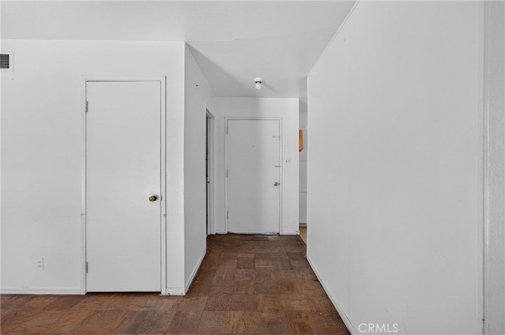 Properties 4 15335 Temple Avenue