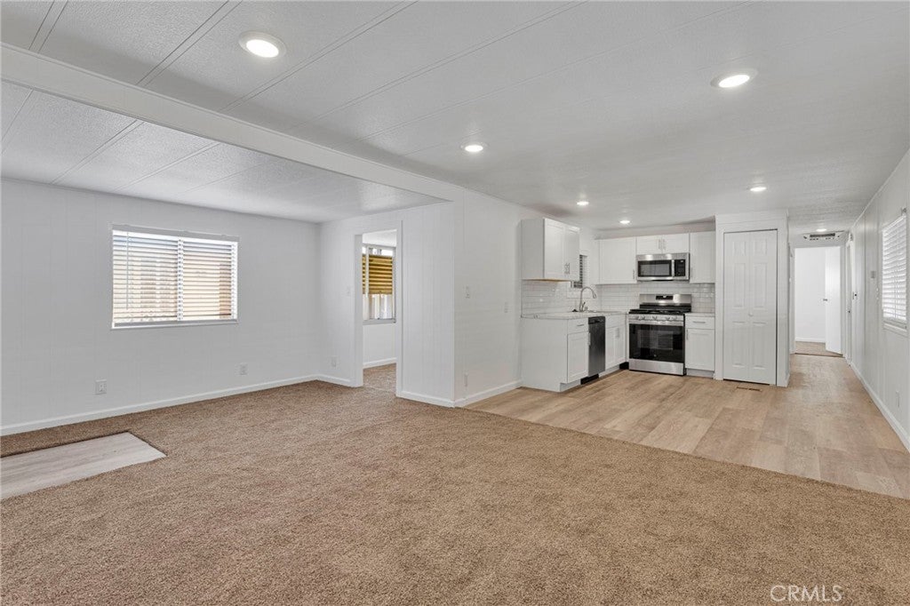 15252 Seneca Road 30