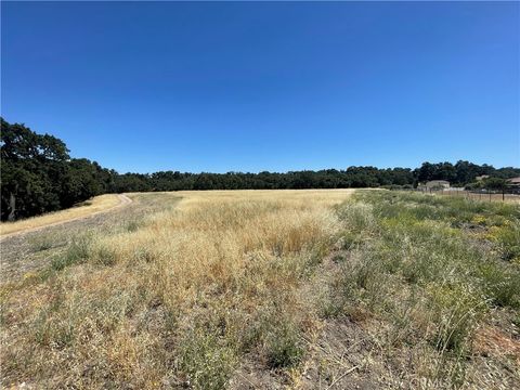 Photo of 8 Championship Lane, Templeton, CA 93465 (MLS # NS25074590) Photo of 8 Championship Lane, Templeton, CA 93465 (MLS # NS25074590)