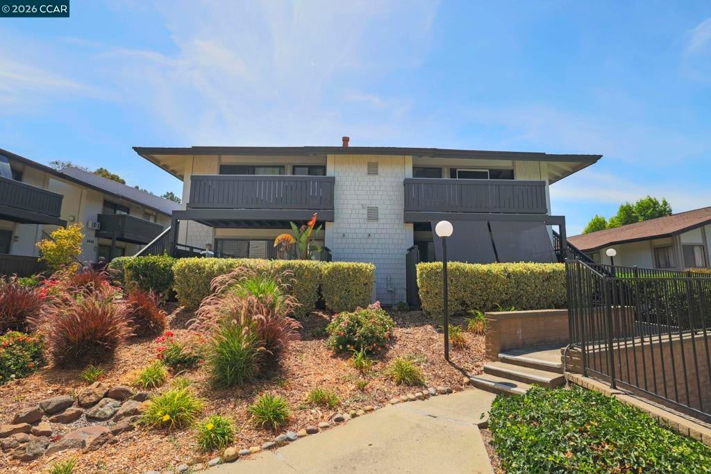 1437 Marchbanks Dr DR