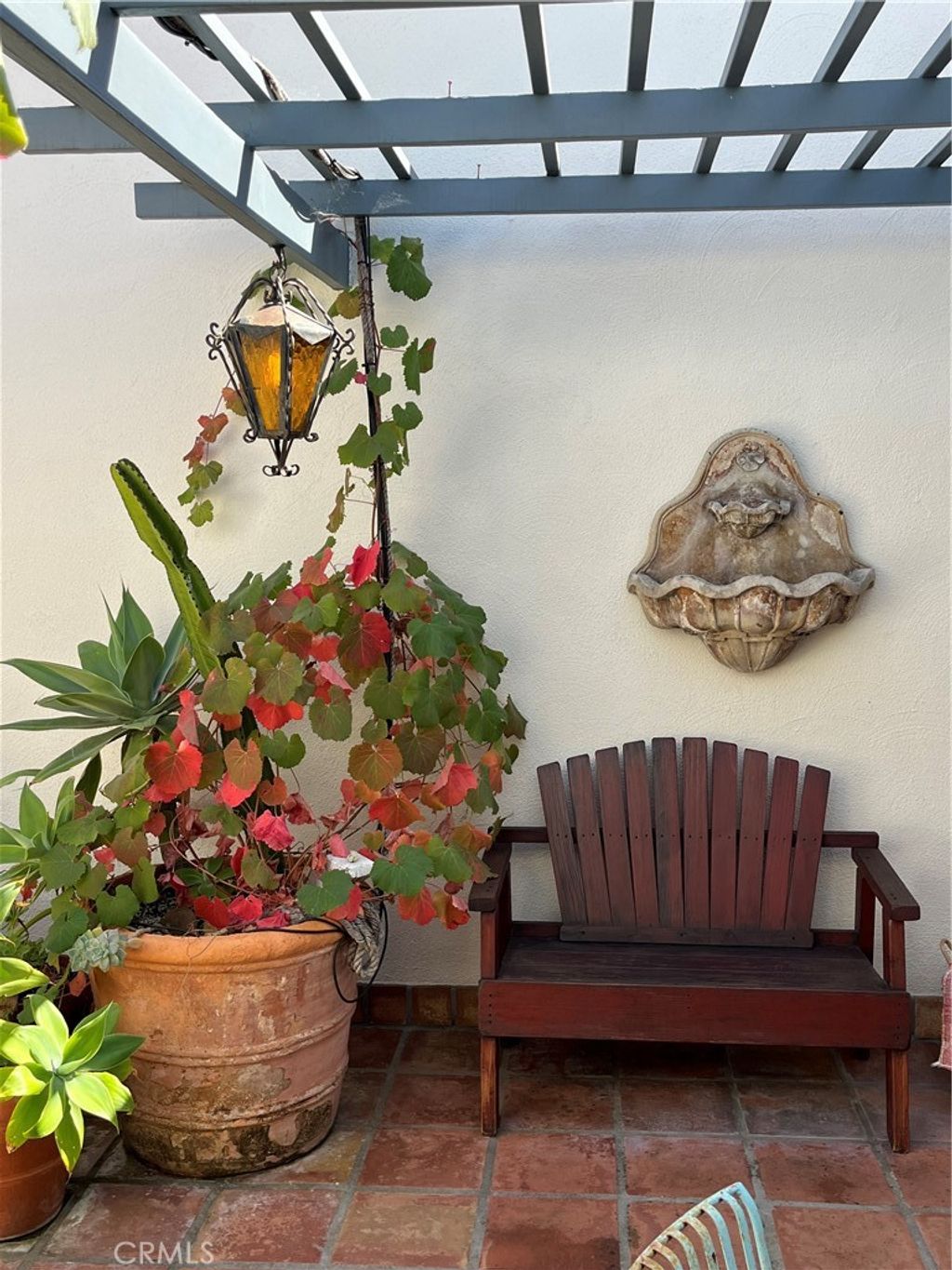 Photo of 845 Temple Hills Dr, Laguna Beach, CA 92651 (MLS # LG25246605)