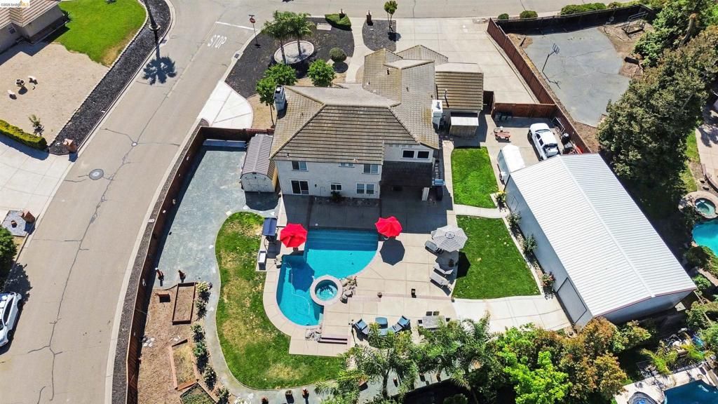 Photo of 2752 Placer Dr, Oakley, CA 94561 (MLS # 41130426)