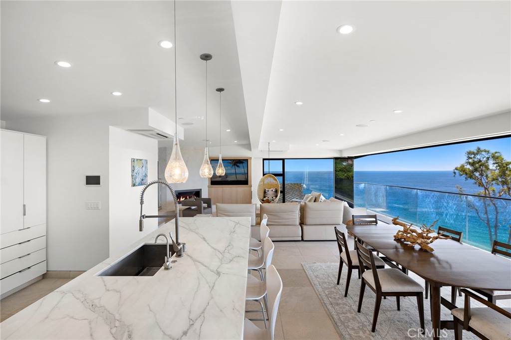 Victoria Beach (VB) - Residential Lease