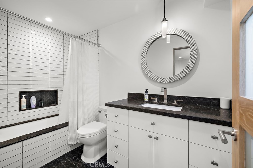 Victoria Beach (VB) - Residential Lease