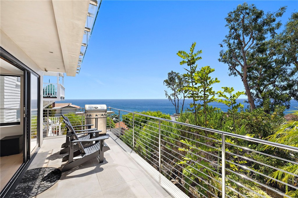 Victoria Beach (VB) - Residential Lease