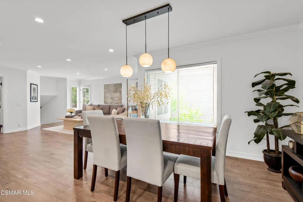 Thousand Oaks, California 91362, United States, 2 Bedrooms Bedrooms, ,2 BathroomsBathrooms,Residential,Active,137135