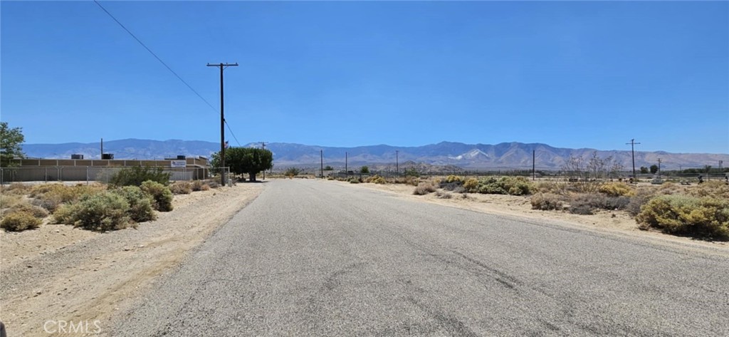 Photo 1 of 5 — 800 Oracle Rd., Lucerne Valley, CA 92356