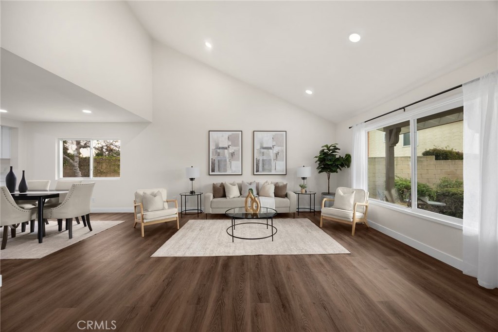 549 Fordham
