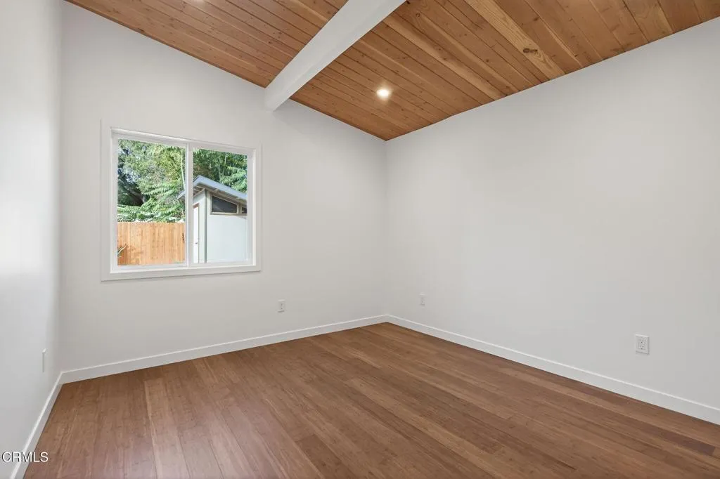 Ojai, California 93023, United States, 3 Bedrooms Bedrooms, ,1 BathroomBathrooms,Residential,Active,247562