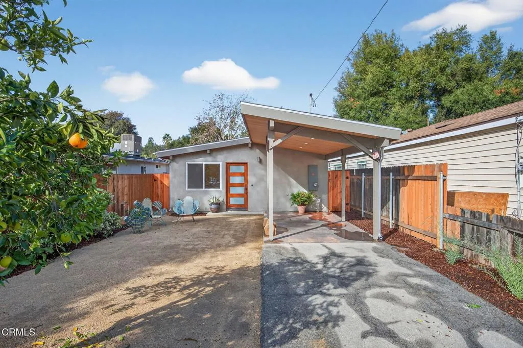 Ojai, California 93023, United States, 3 Bedrooms Bedrooms, ,1 BathroomBathrooms,Residential,Active,247562