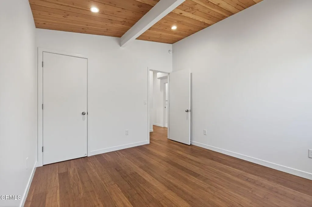 Ojai, California 93023, United States, 3 Bedrooms Bedrooms, ,1 BathroomBathrooms,Residential,Active,247562