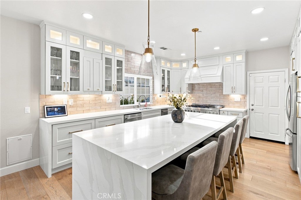 186 W 20th