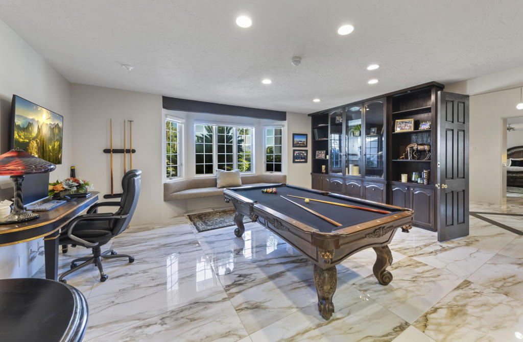 Thunderbird Terrace - Residential