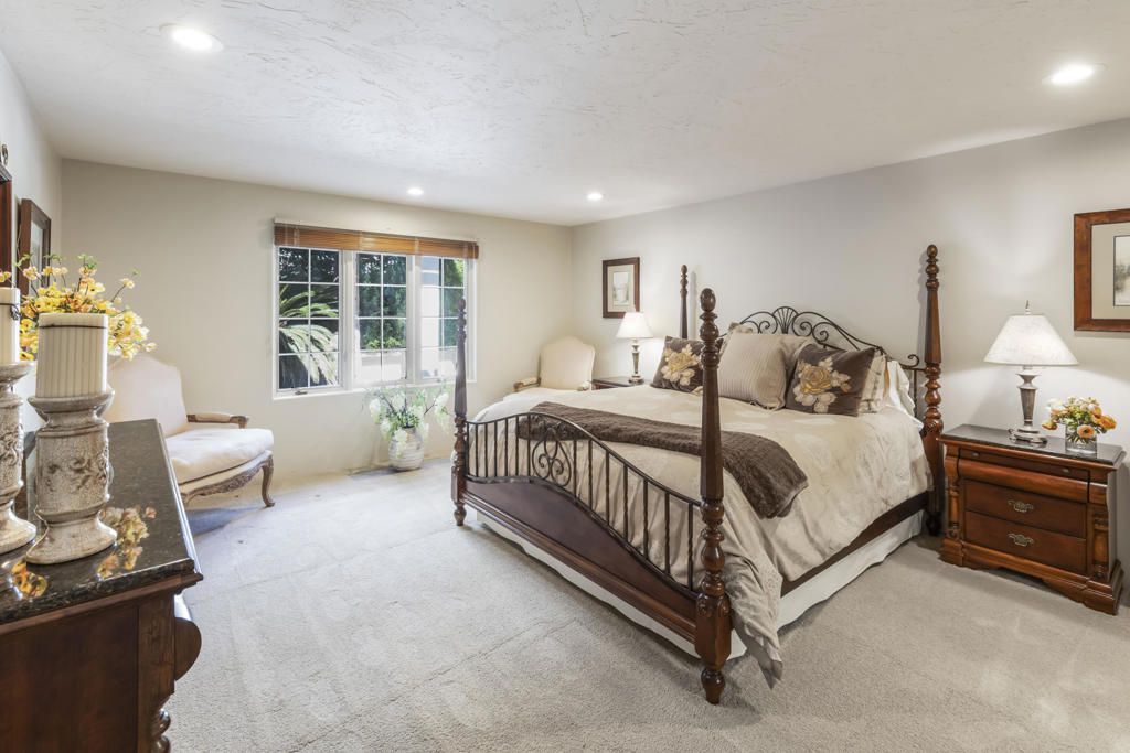 Thunderbird Terrace - Residential