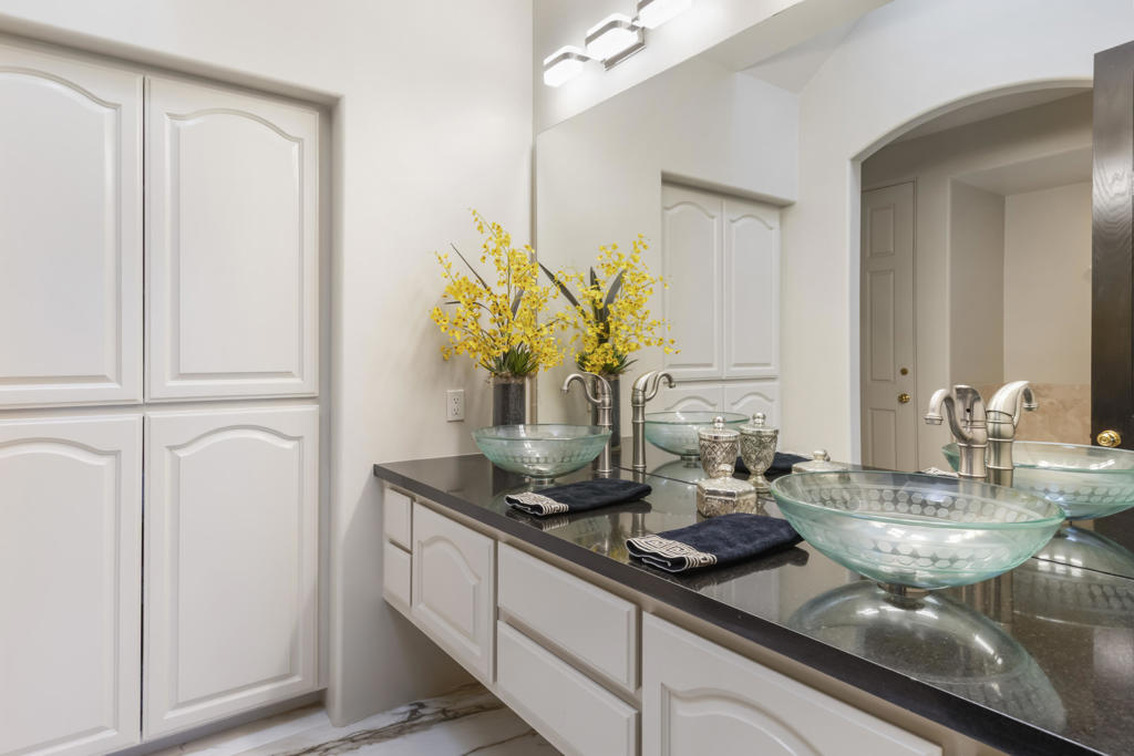 Thunderbird Terrace - Residential