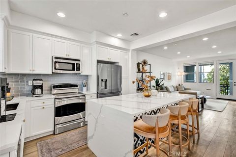 Photo of 3009 E Pacific Coast, Signal Hill, CA 90807 (MLS # OC26066666)